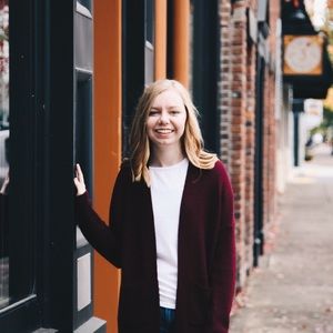 Meet your Posher, Brooke